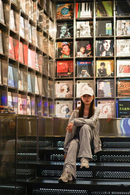 20 打卡點(diǎn) 深圳 超級(jí)黑膠工廠(chǎng) 絕了